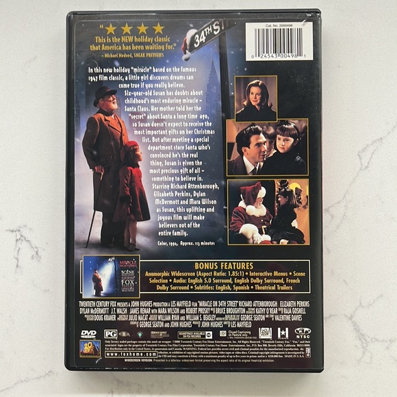 Miracle on 34th Street DVD - Picture 2 of 3